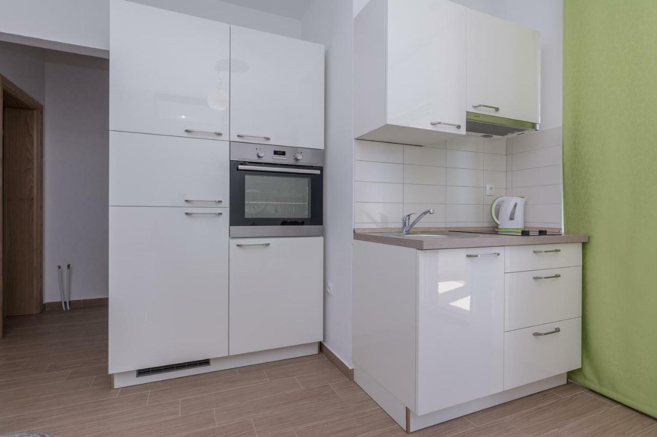 Apartmani Jadranka Starigrad Paklenica Eksteriør bilde