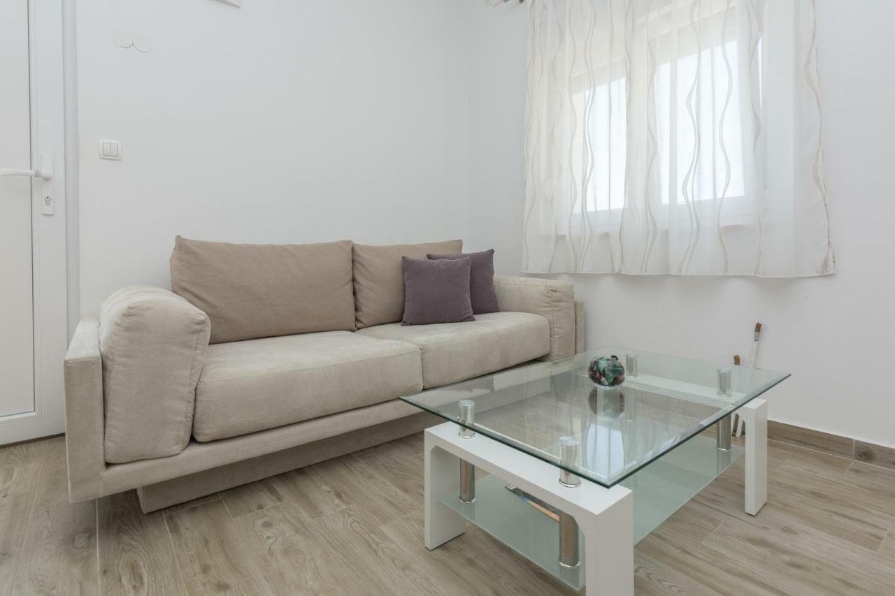Apartmani Jadranka Starigrad Paklenica Eksteriør bilde