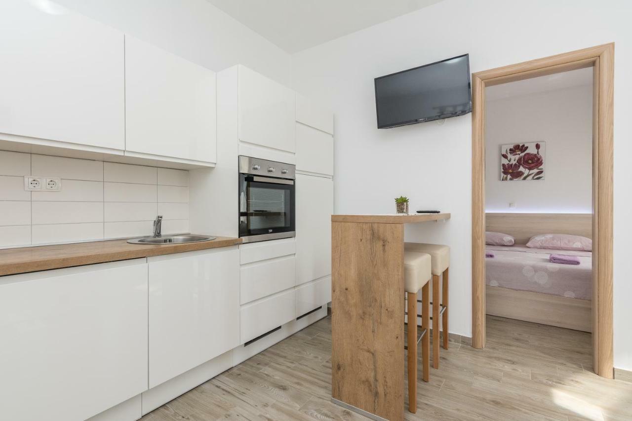 Apartmani Jadranka Starigrad Paklenica Eksteriør bilde