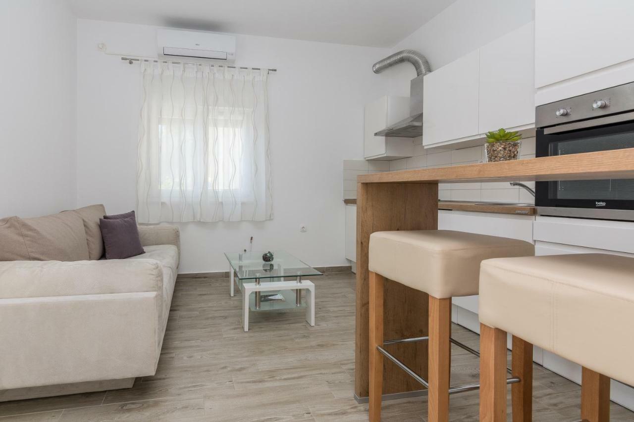 Apartmani Jadranka Starigrad Paklenica Eksteriør bilde