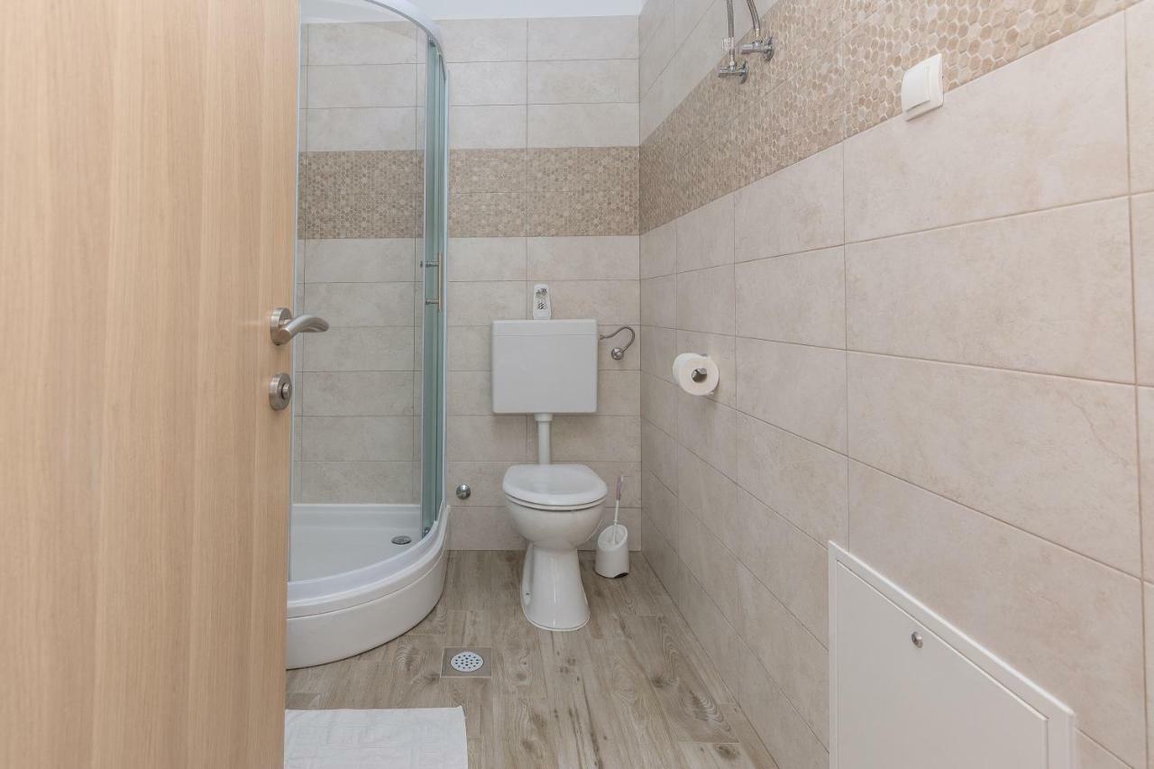 Apartmani Jadranka Starigrad Paklenica Eksteriør bilde